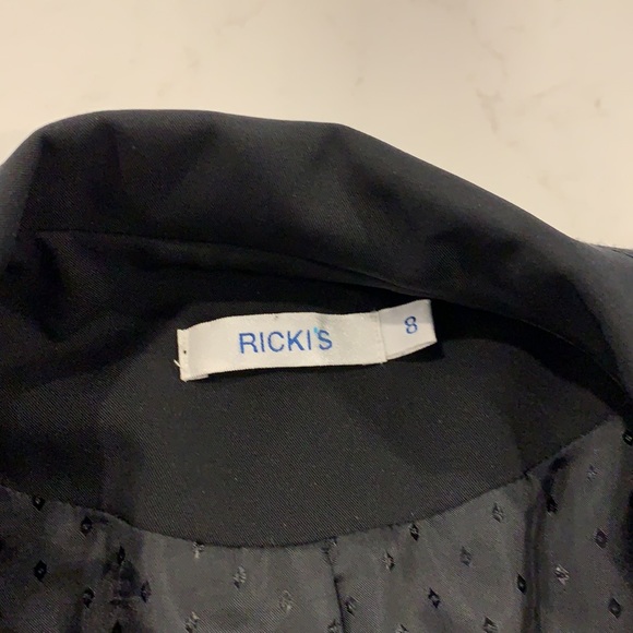 Single button blazer - Picture 2 of 3